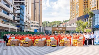 致敬城市唤醒者—让环卫工的微笑照亮城市